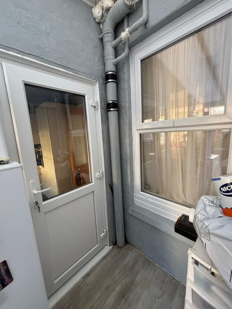 Blocked toilet and bath, our engineer carried out a cut to the stack to clear the blockage